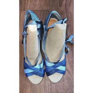 Old Navy Blue Wedge Sandals